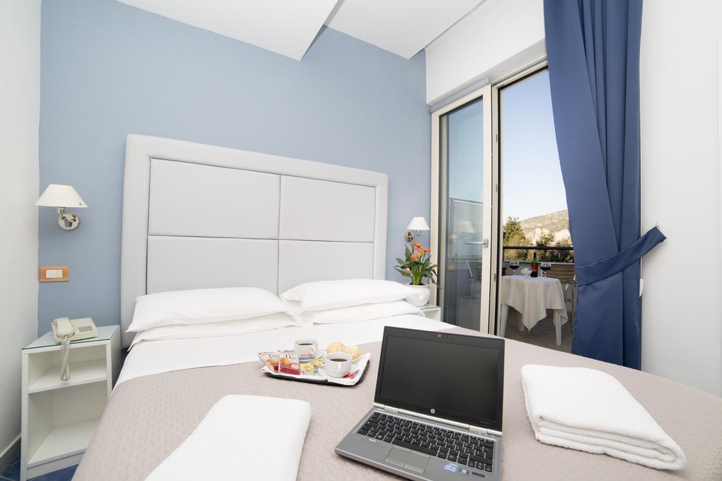 Hotel Club (Adults Only) Sant'Agnello Exterior photo
